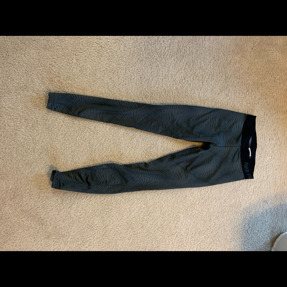 Nike Pro gray leggings